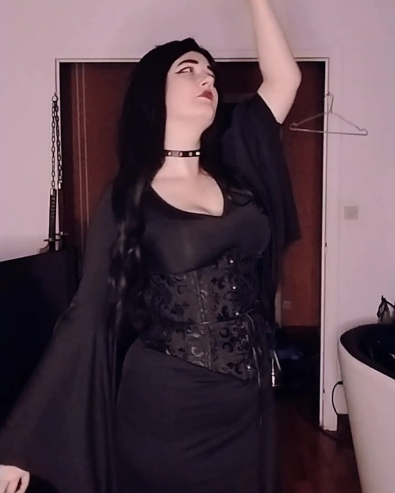 Morticia  - Photo 5