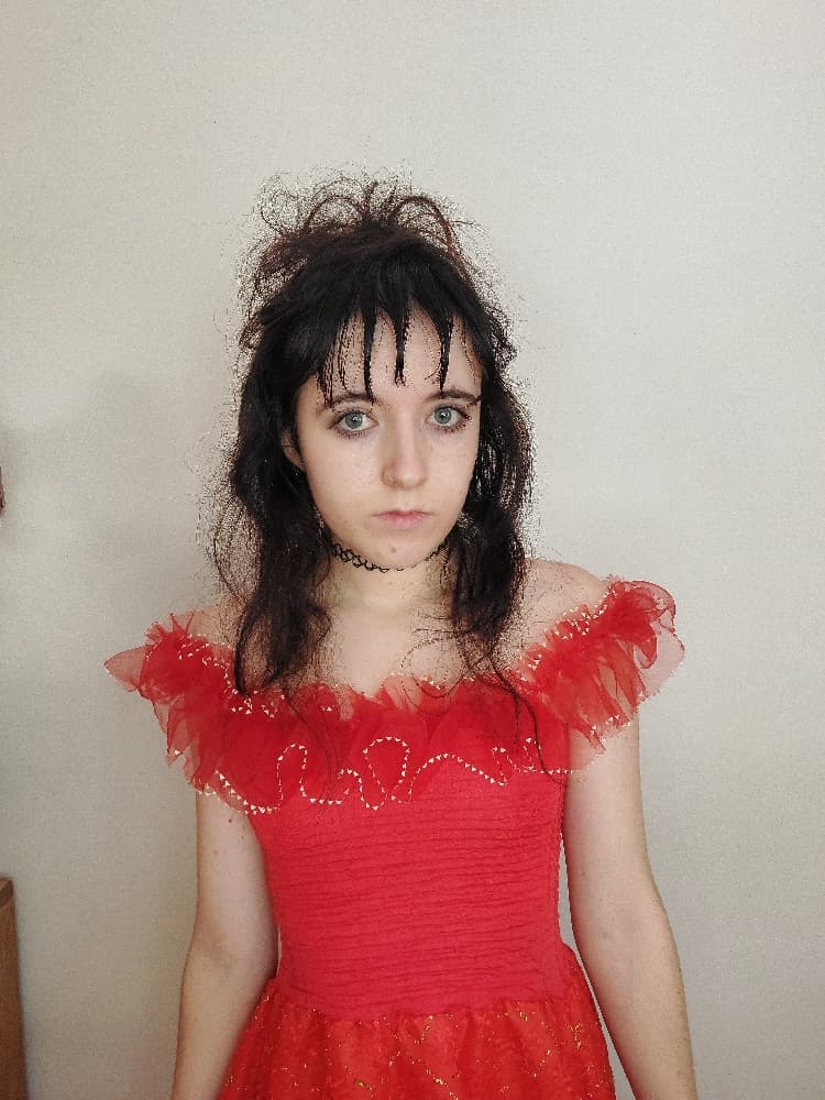 Lydia Deetz  - Photo 4