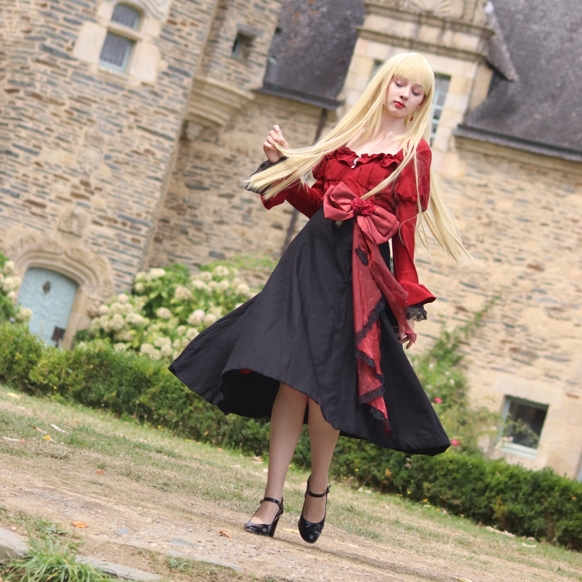 Stella - Winx Club cosplay photoshoot cover