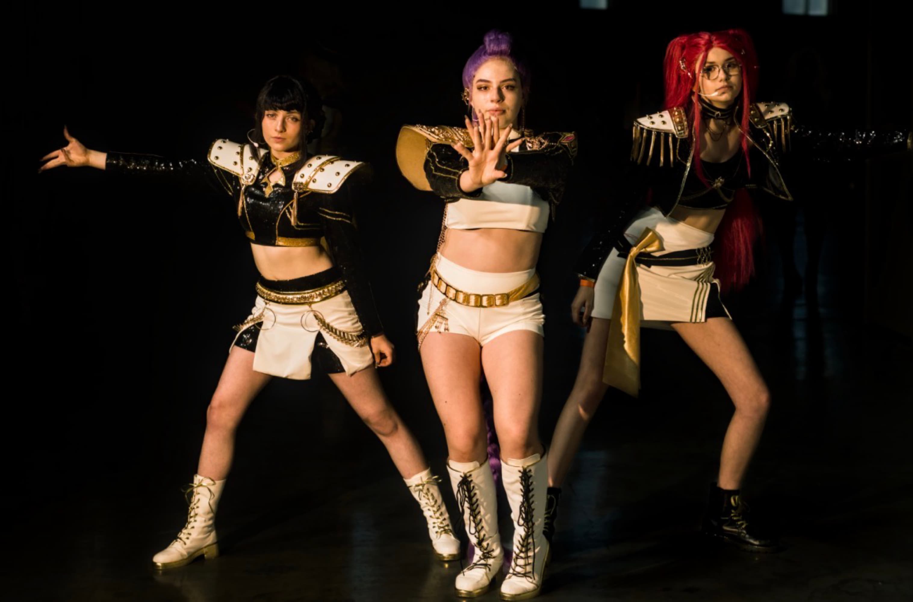 Zoey & Huntrix  - Photo 9