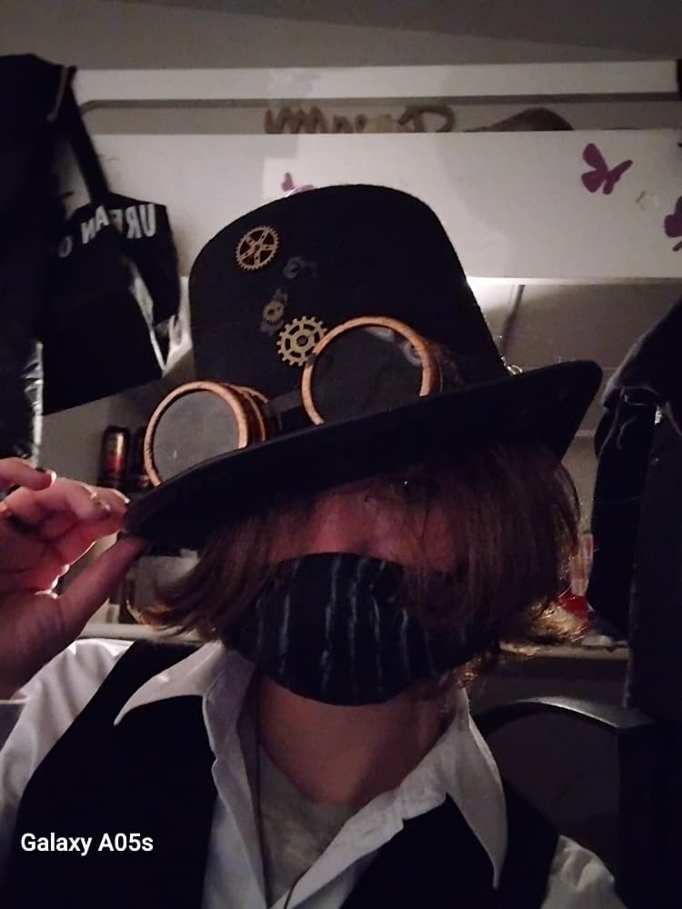 OC Lucia Woods - Photo 12