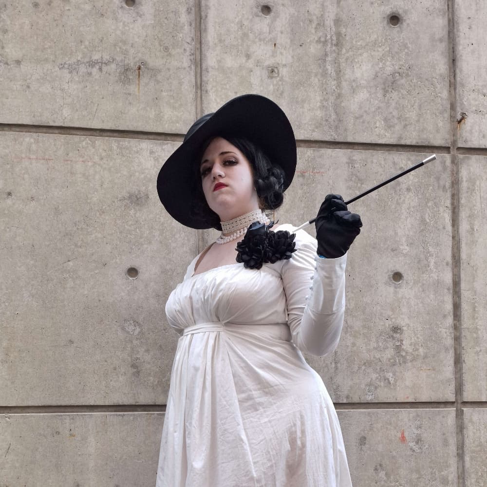 Lady Dimitrescu - Photo 2