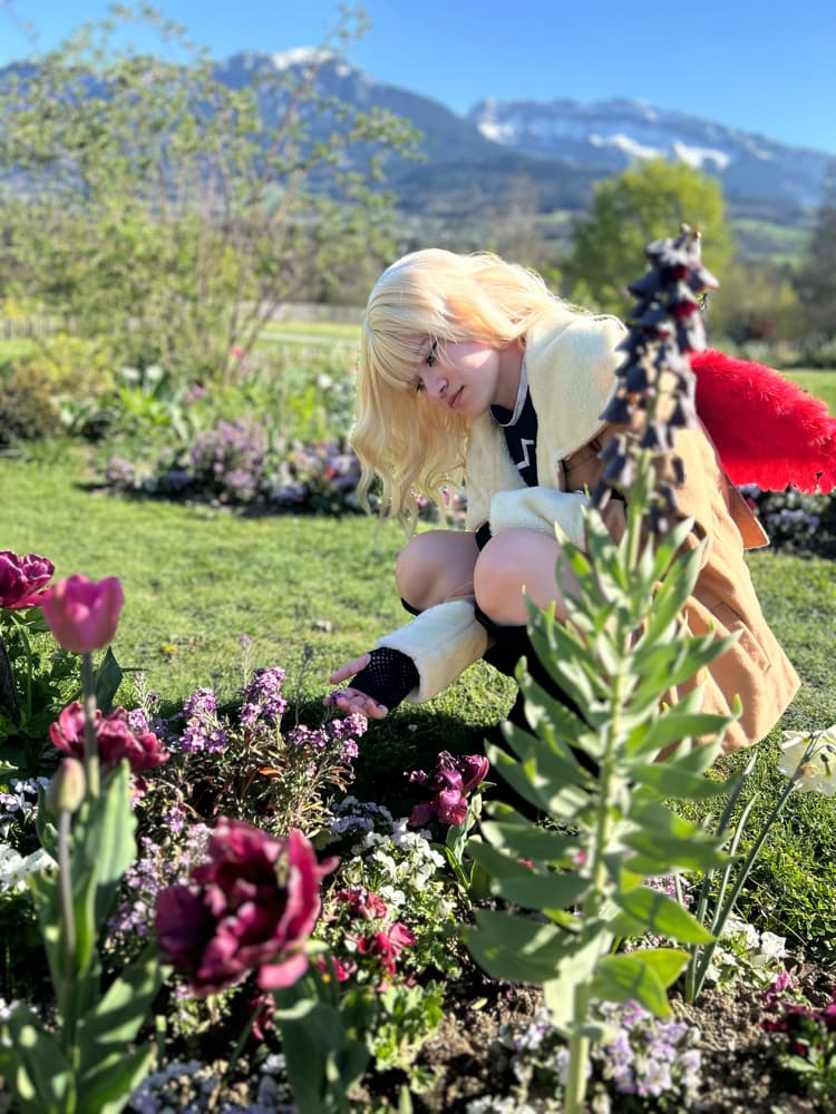 Female Hawks - Photo 3