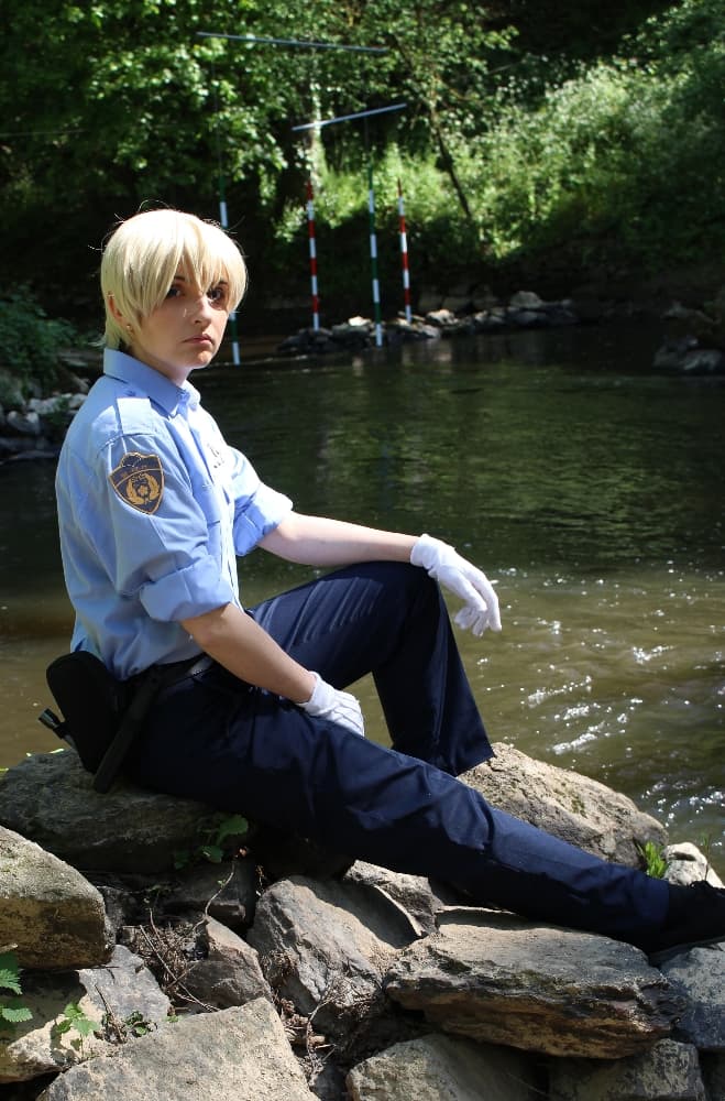 Furuya outfit - Photo 1