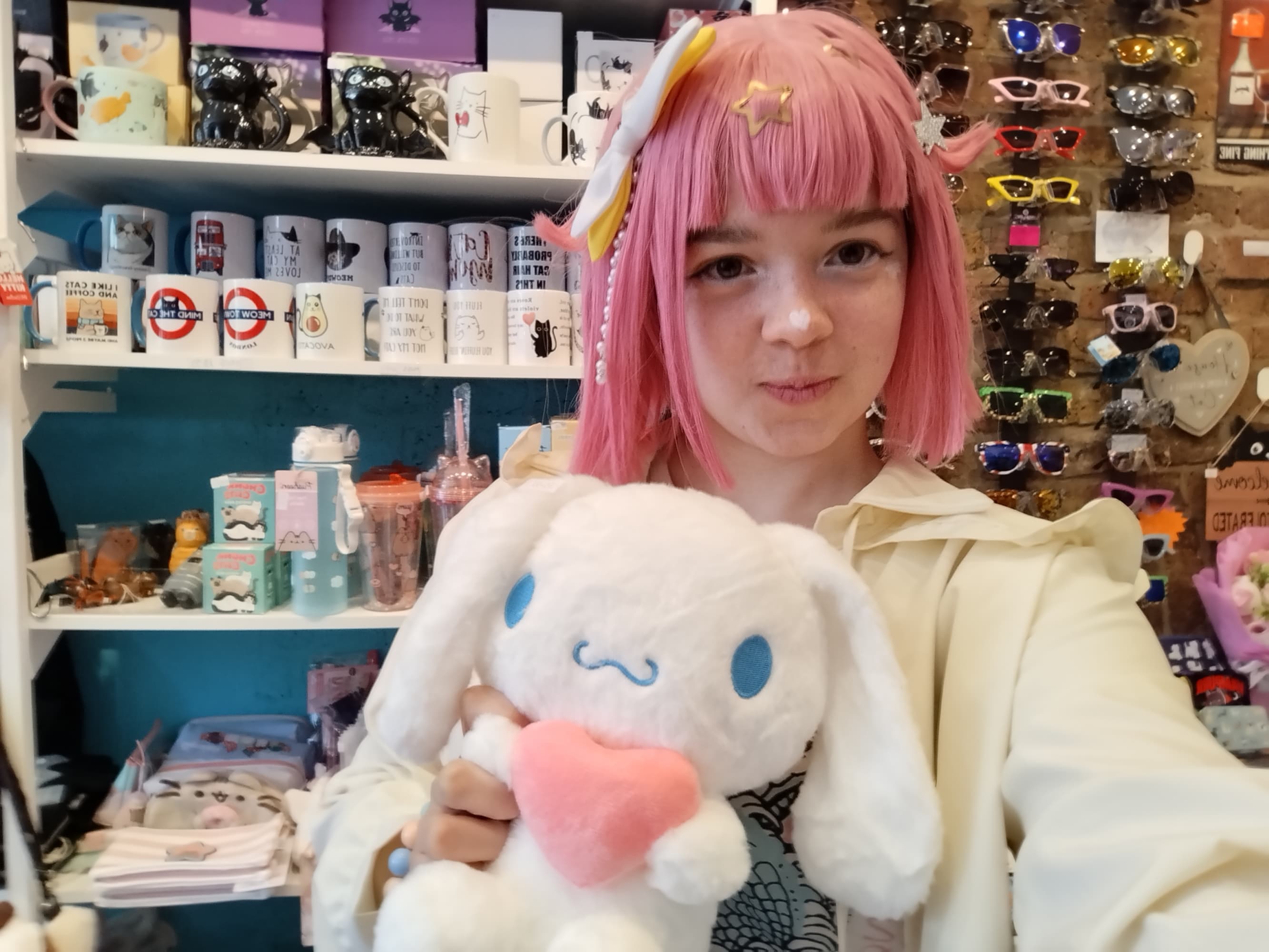 Emu 🩷🎉 - Photo 2