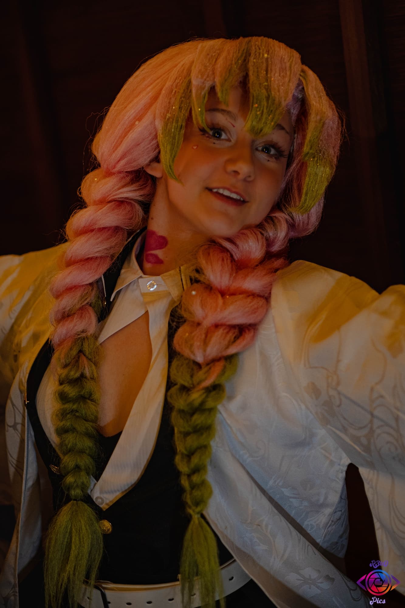 Mitsuri Kanroji - Photo 21