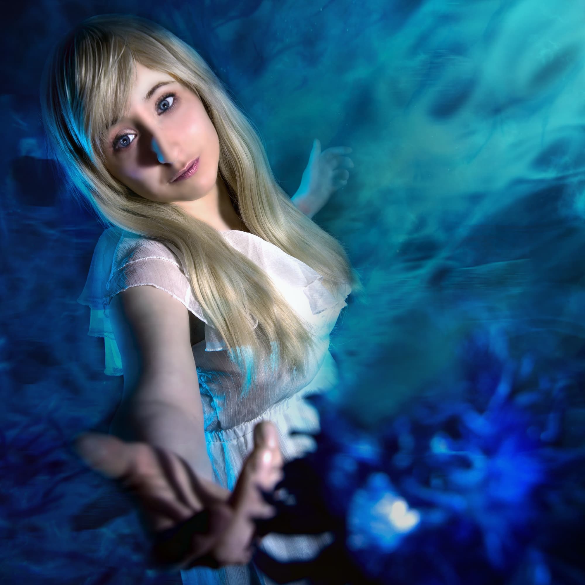 2018 03, Lunafreya  - Final Fantasy cosplay photoshoot cover