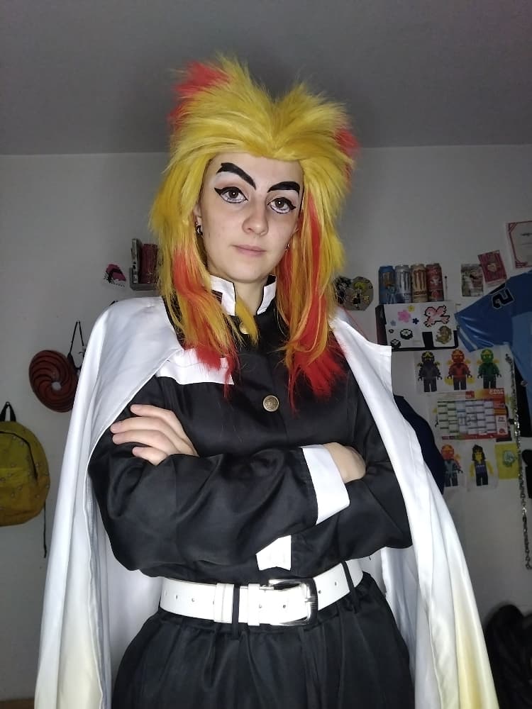 Kyojuro Rengoku  - Photo 11