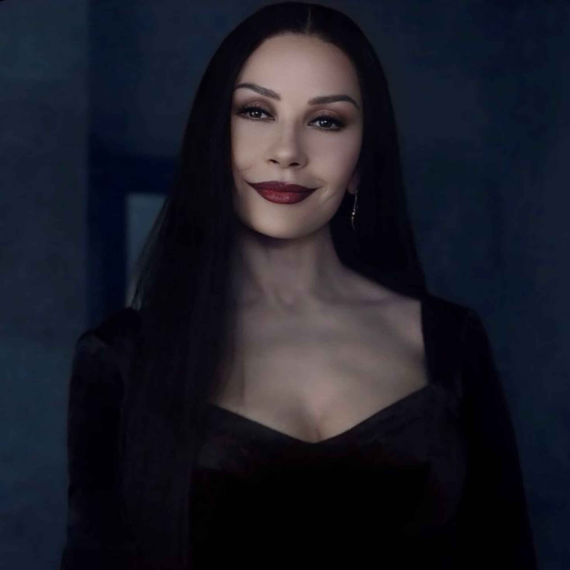 Morticia addams - The Addams Family cosplay photoshoot cover