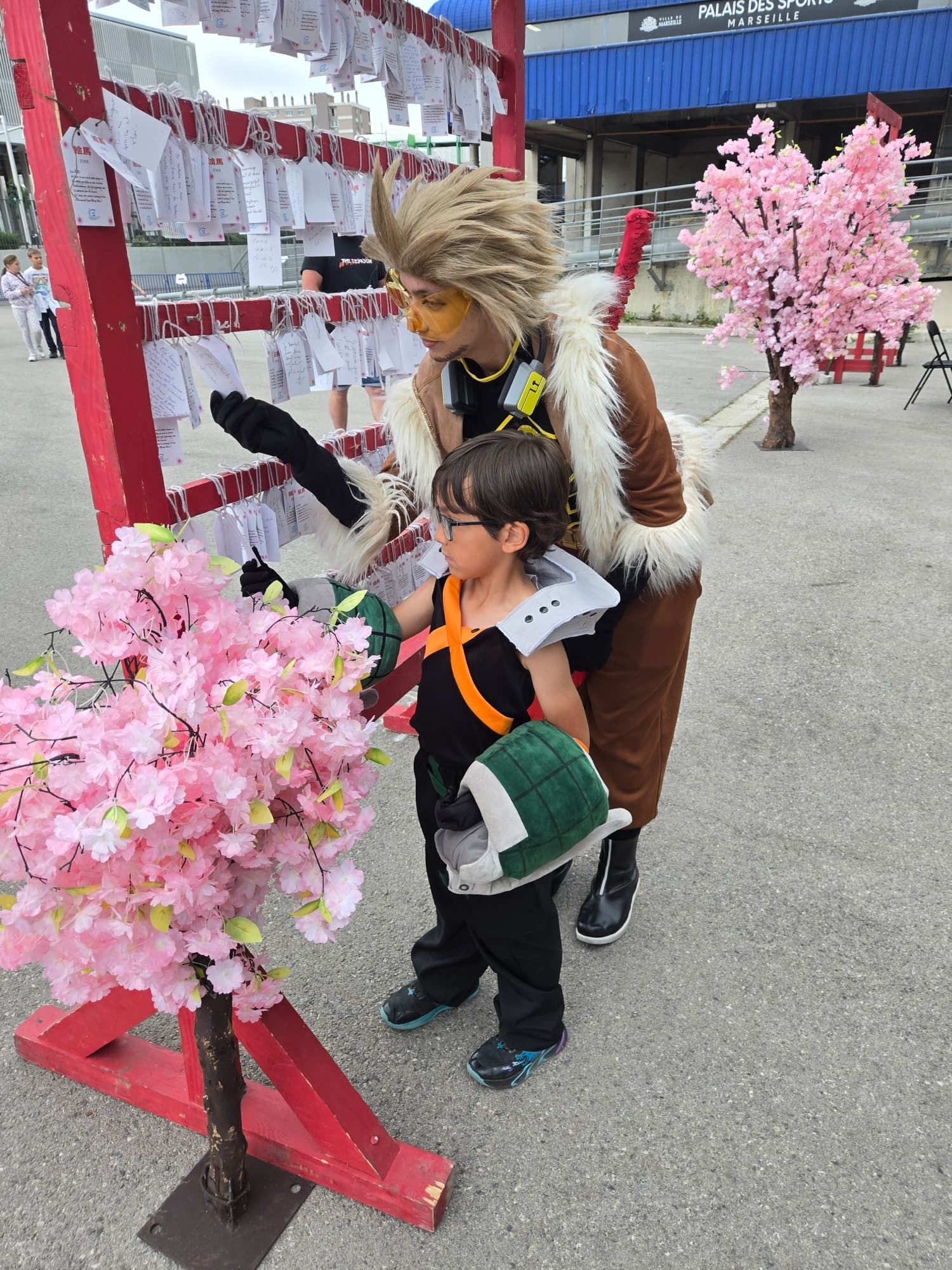 Hawks et mini bakugo - Photo 36