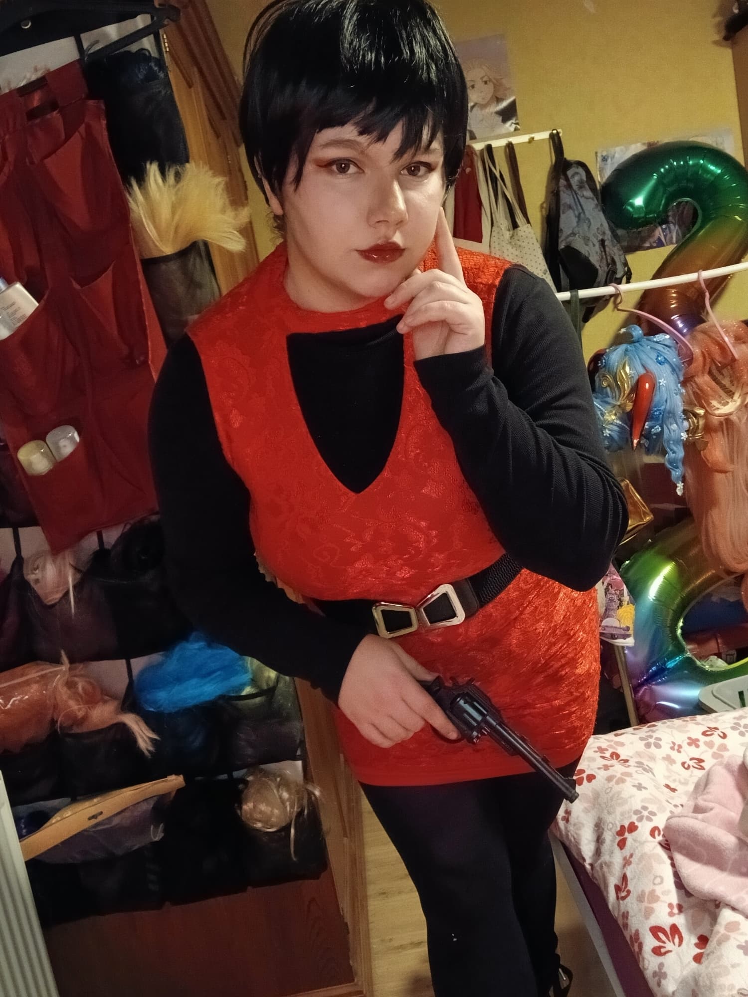 Ada wong at home - Photo 28