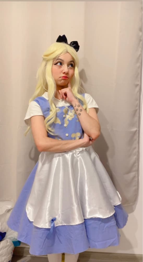 Alice in Wonderland - Photo 4