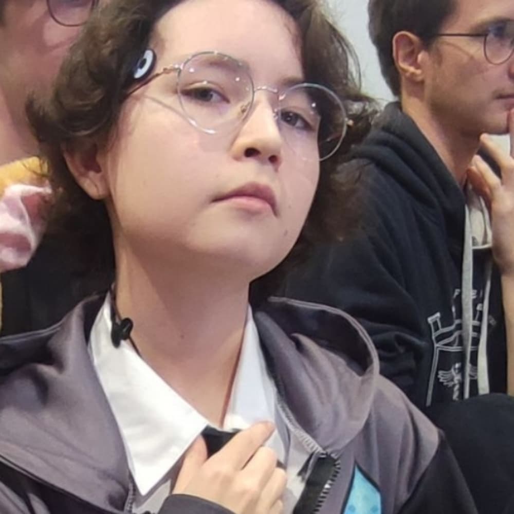 Connor RK800 - Detroit: Become Human cosplay photoshoot cover