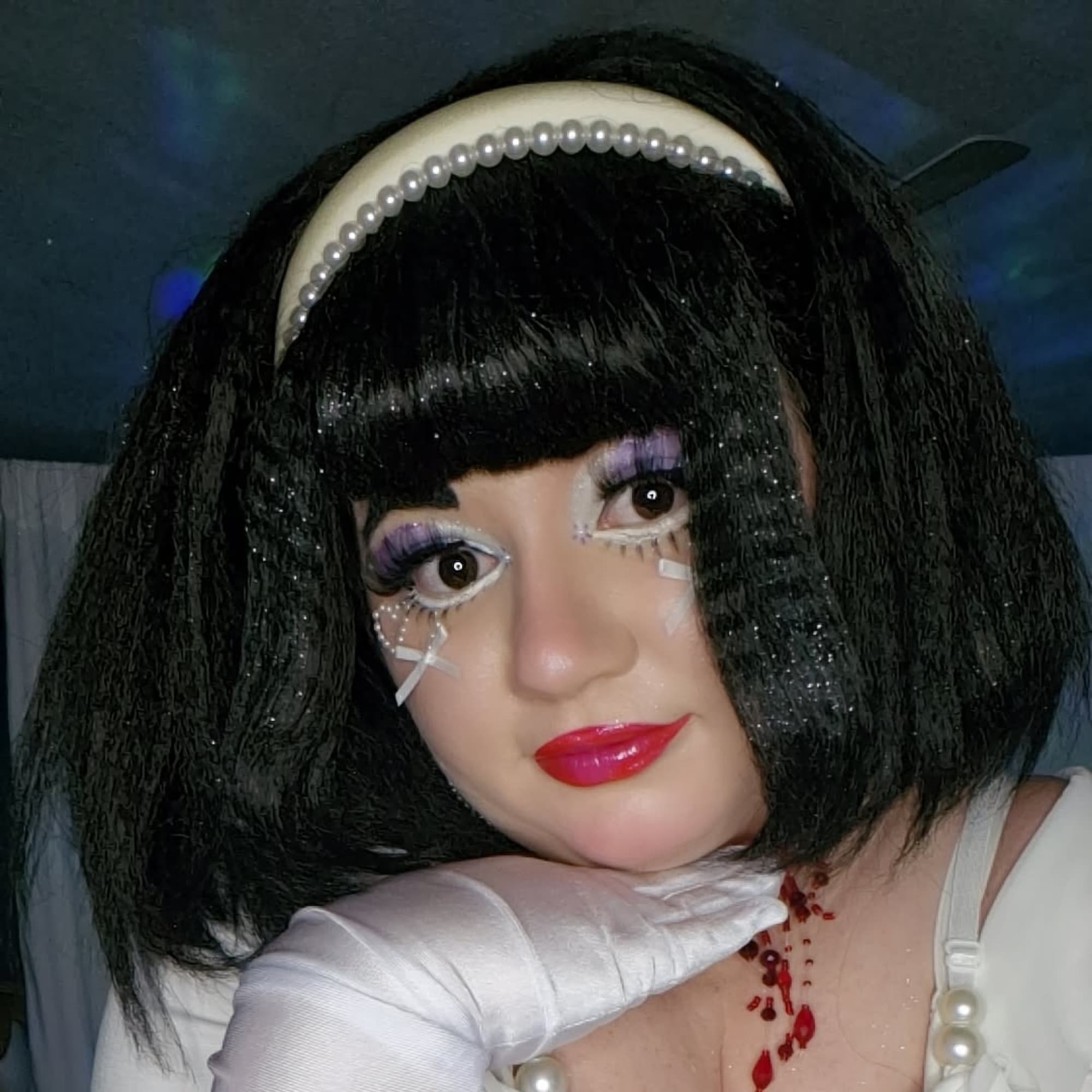 Sua V1 2026 - Alien Stage cosplay photoshoot cover