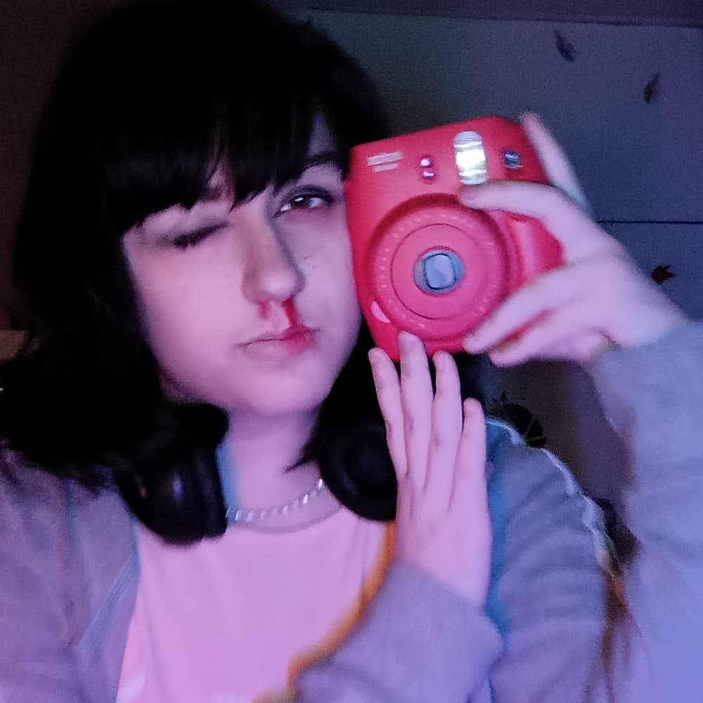 Maxine Caulfield  - Life Is Strange cosplay photoshoot cover