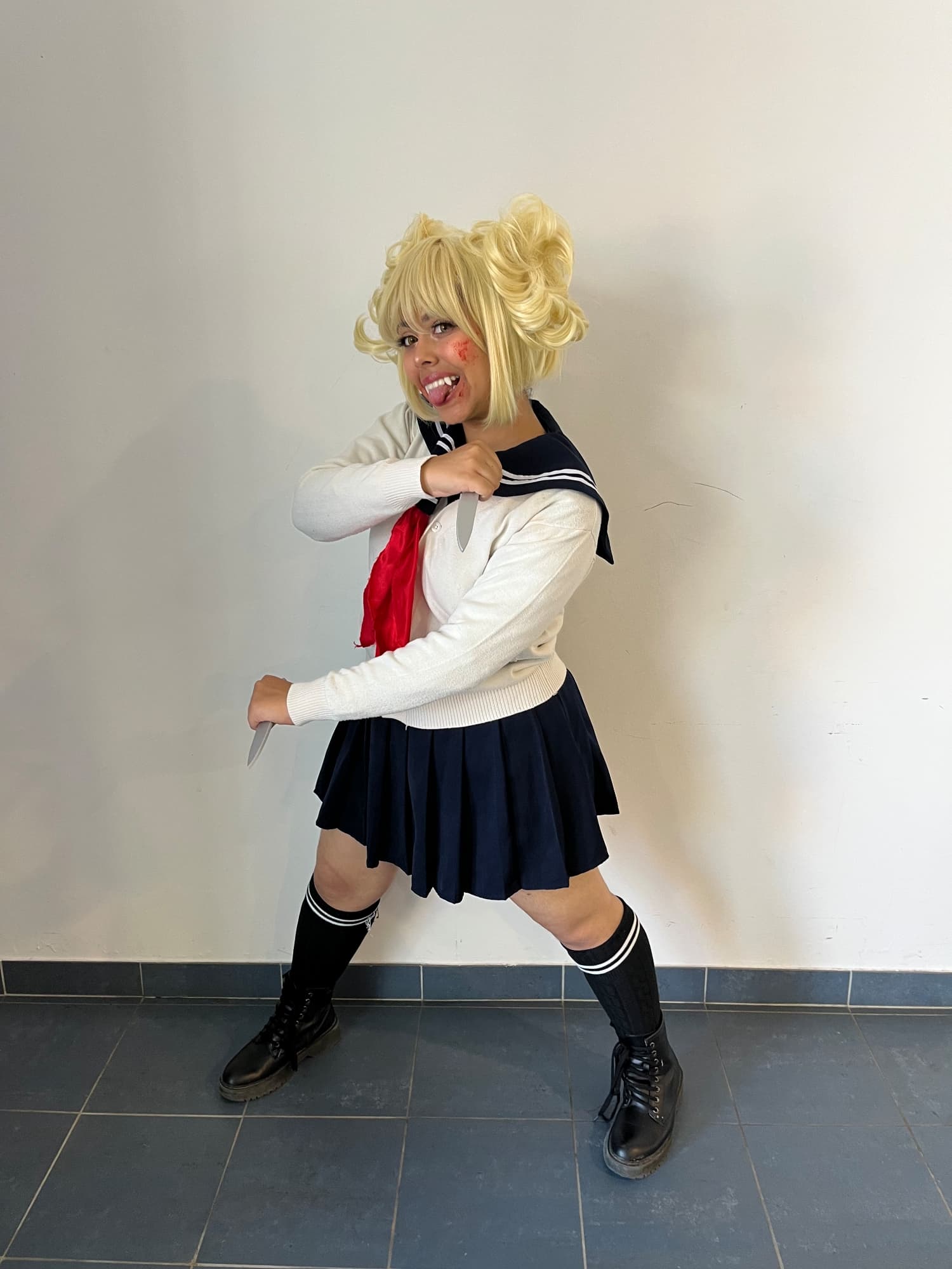 Toga - Photo 3