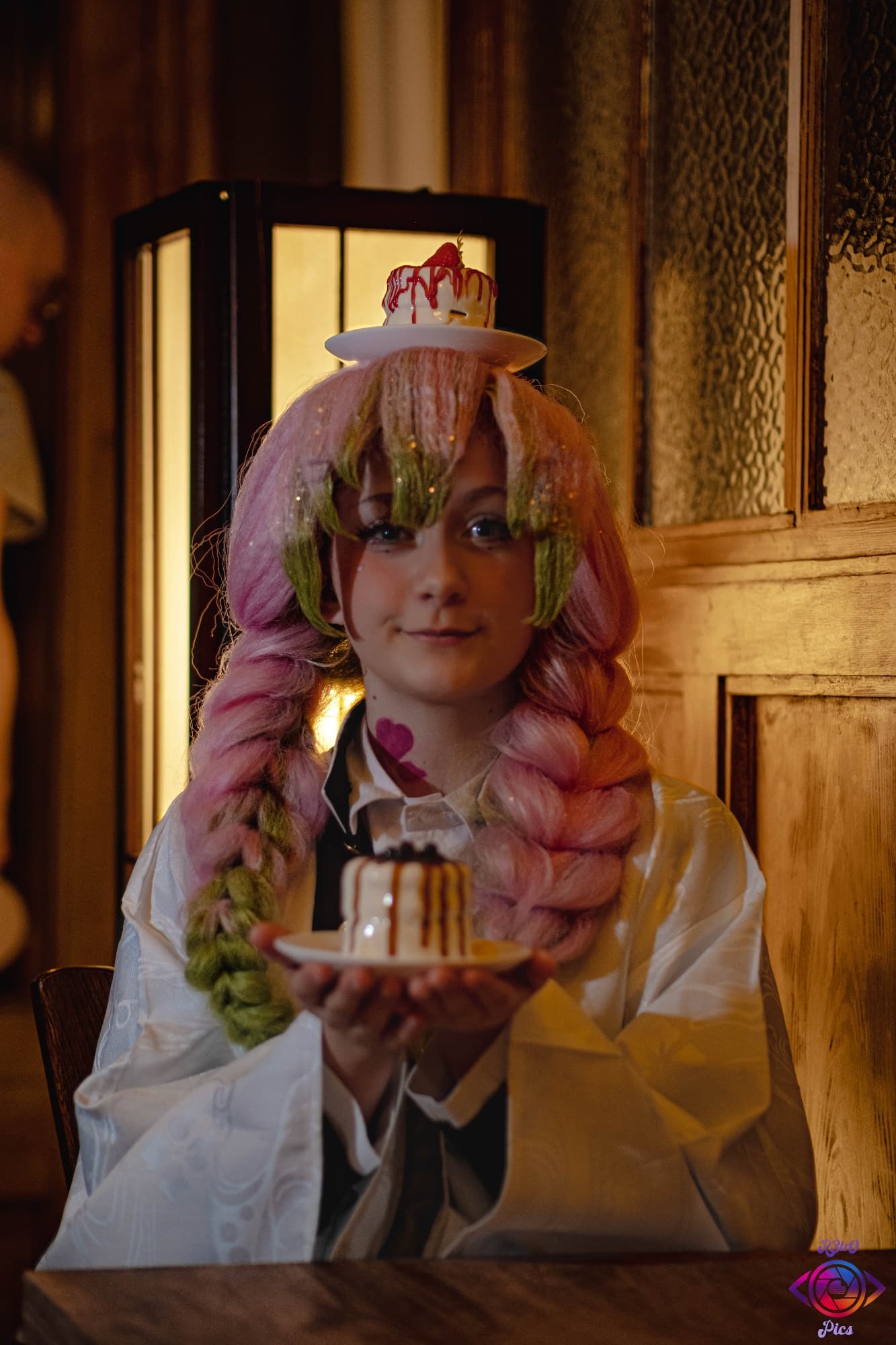 Mitsuri Kanroji - Photo 36