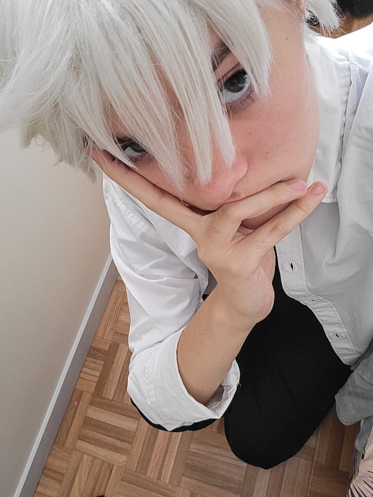  Shooting Selfies - Photo 9