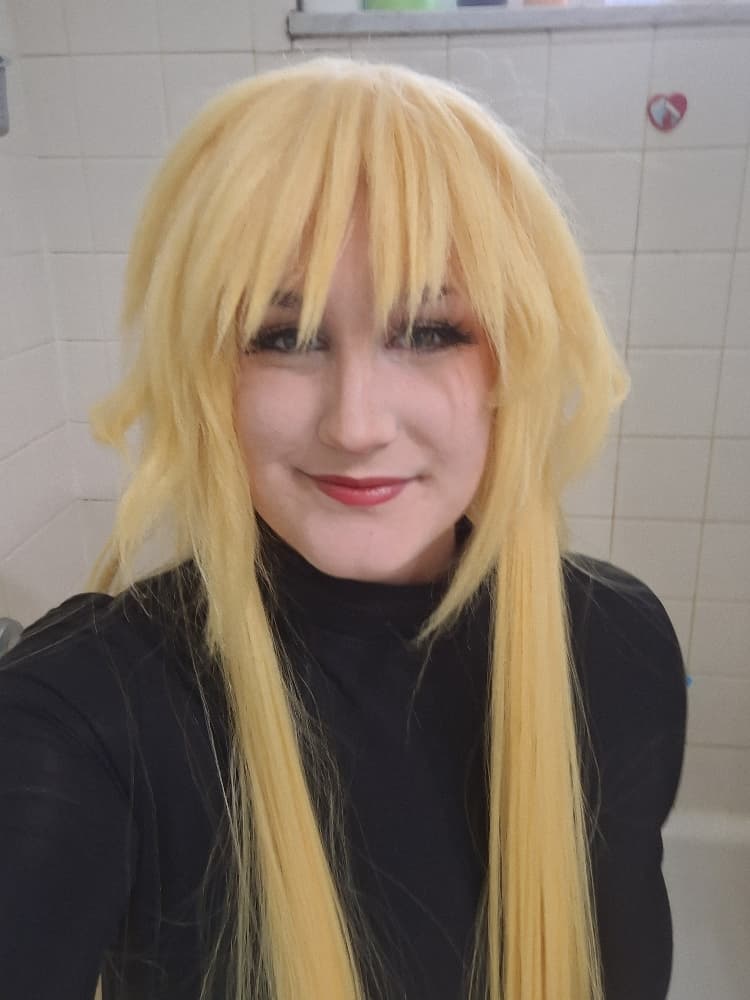 Eve (debut!) - Photo 6