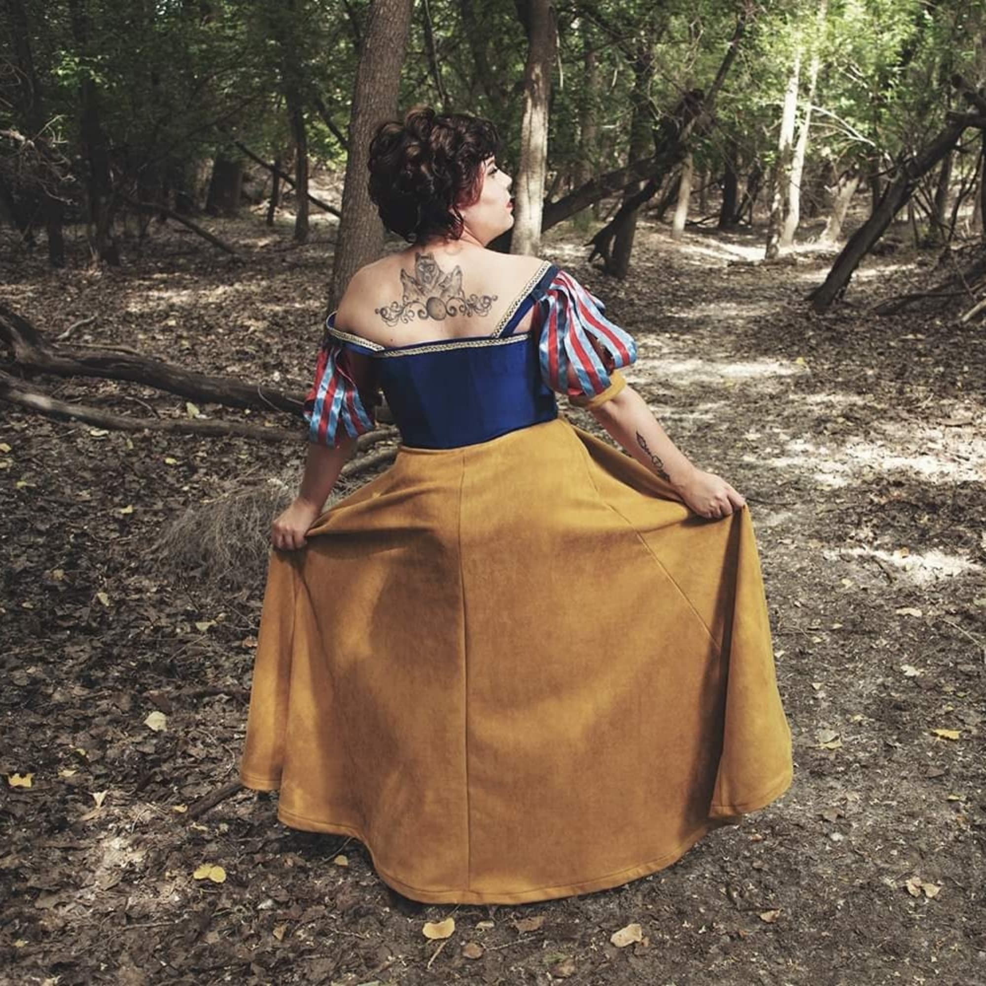 Snow White - Disney cosplay photoshoot cover