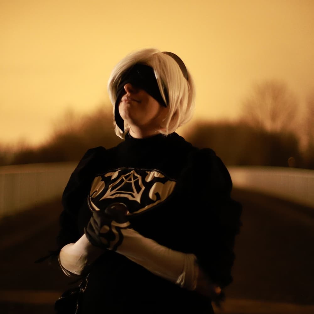 2B (Nuit) - NieR cosplay photoshoot cover