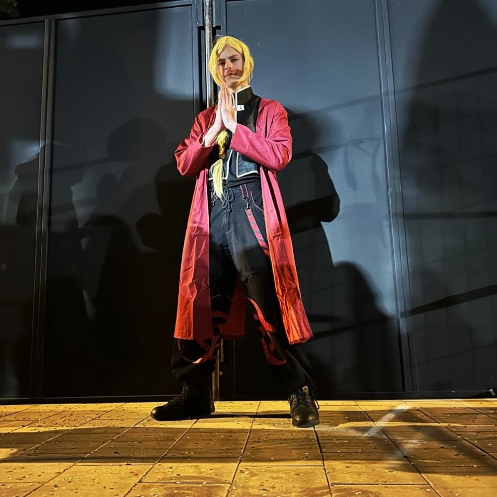 Edward Elric - Fullmetal Alchemist cosplay photoshoot cover