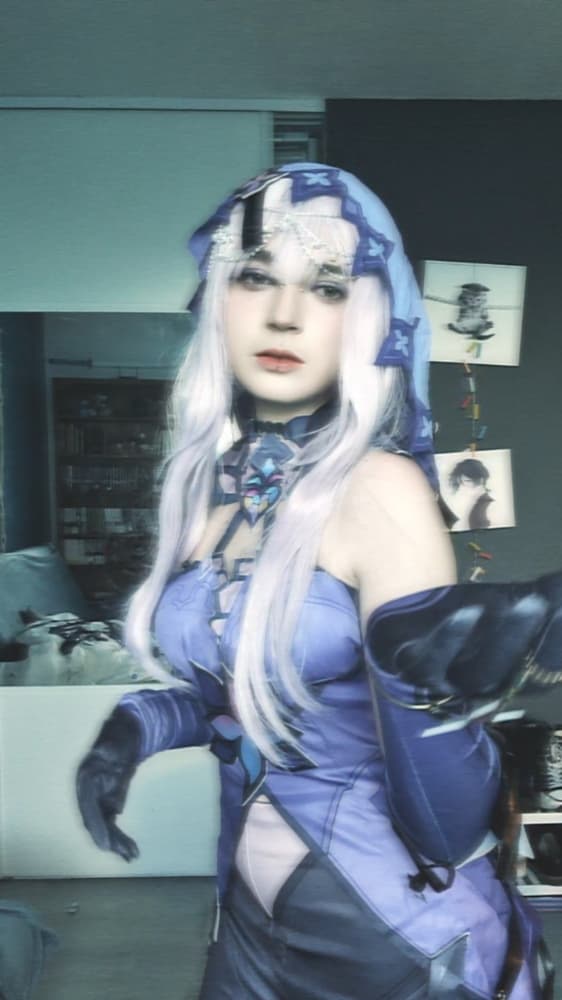 Black swan  - Photo 1