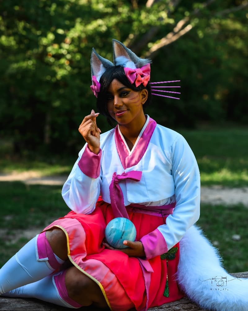 Ahri by Deby  - Photo 10