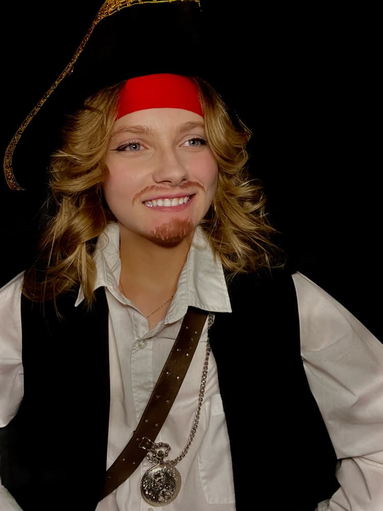 William Thatch  - Photo 6