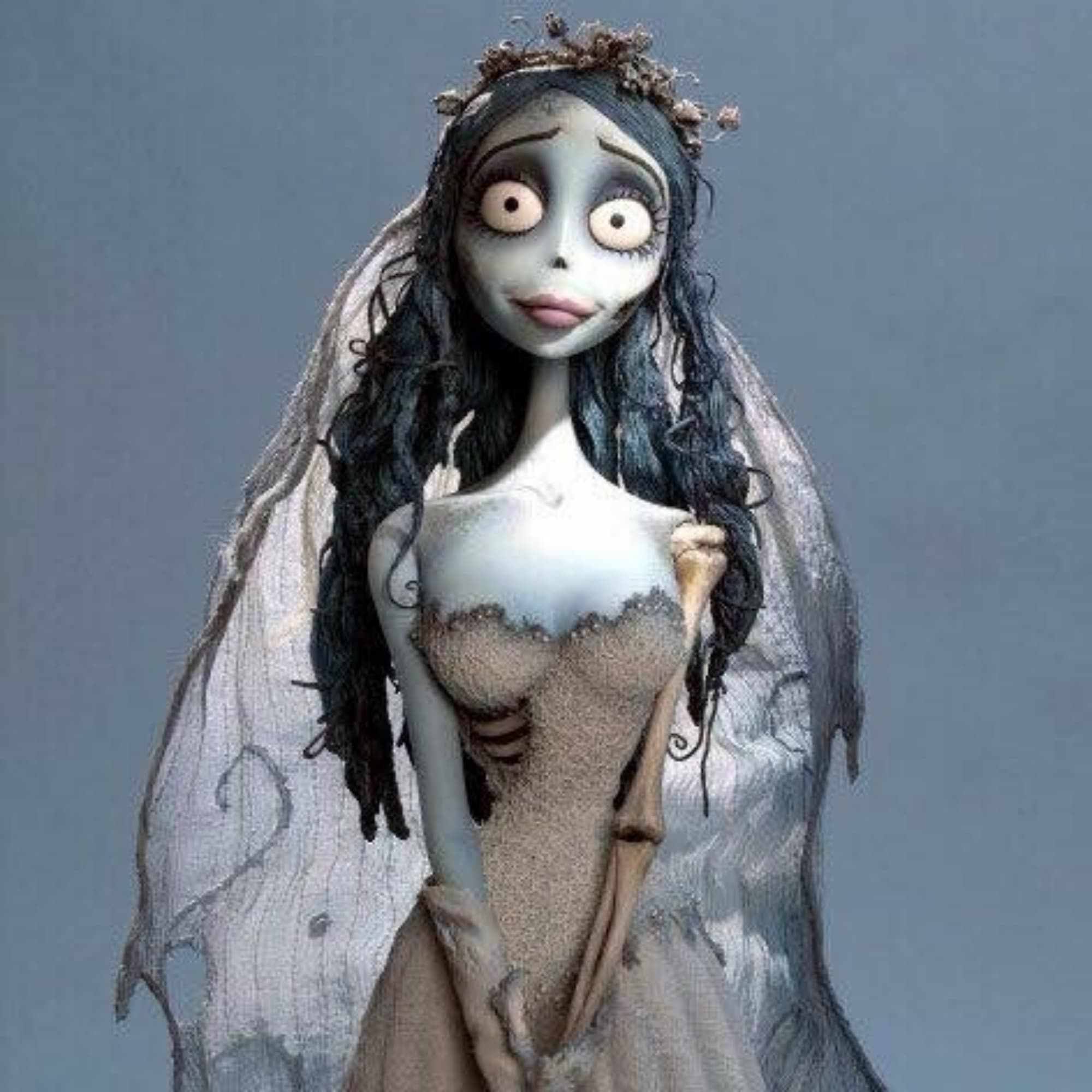 Emily 💀 - Corpse Bride cosplay photoshoot cover