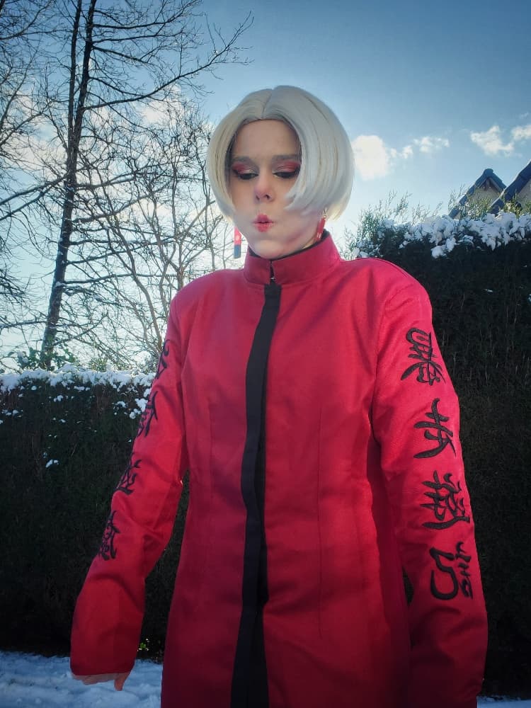 IzanaKurokawaOutside - Photo 3