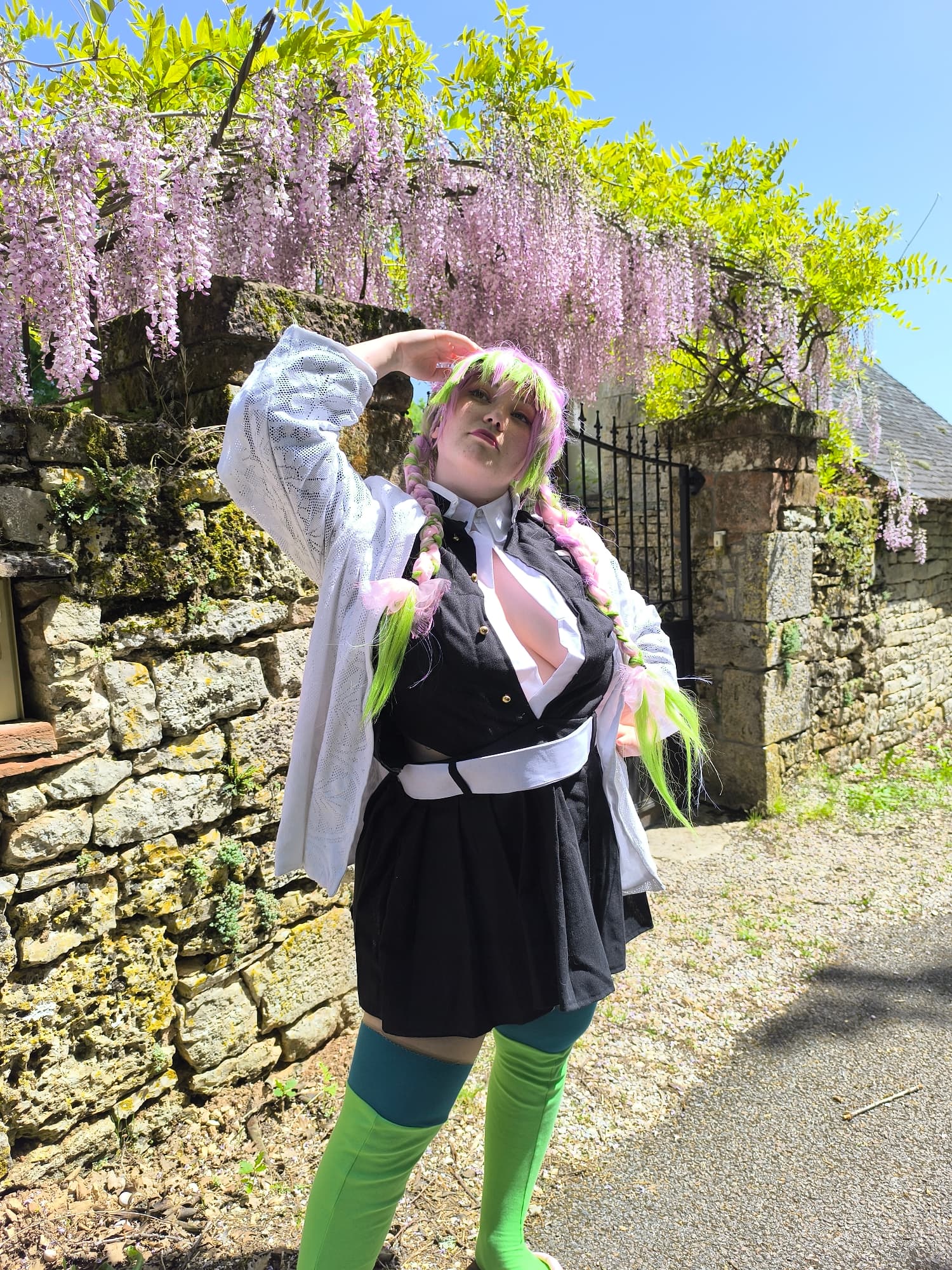 Mitsuri - Photo 1