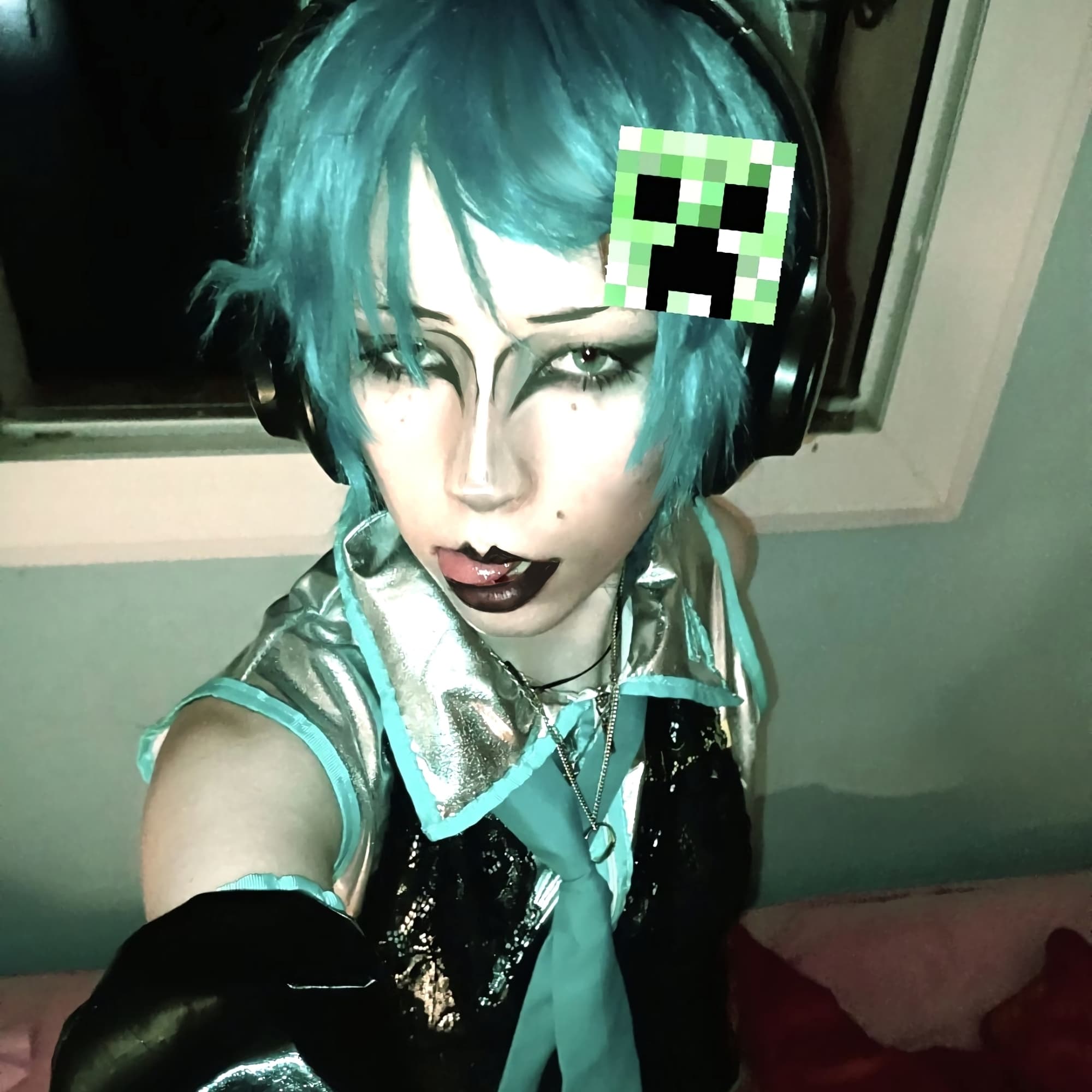 Miku goth
