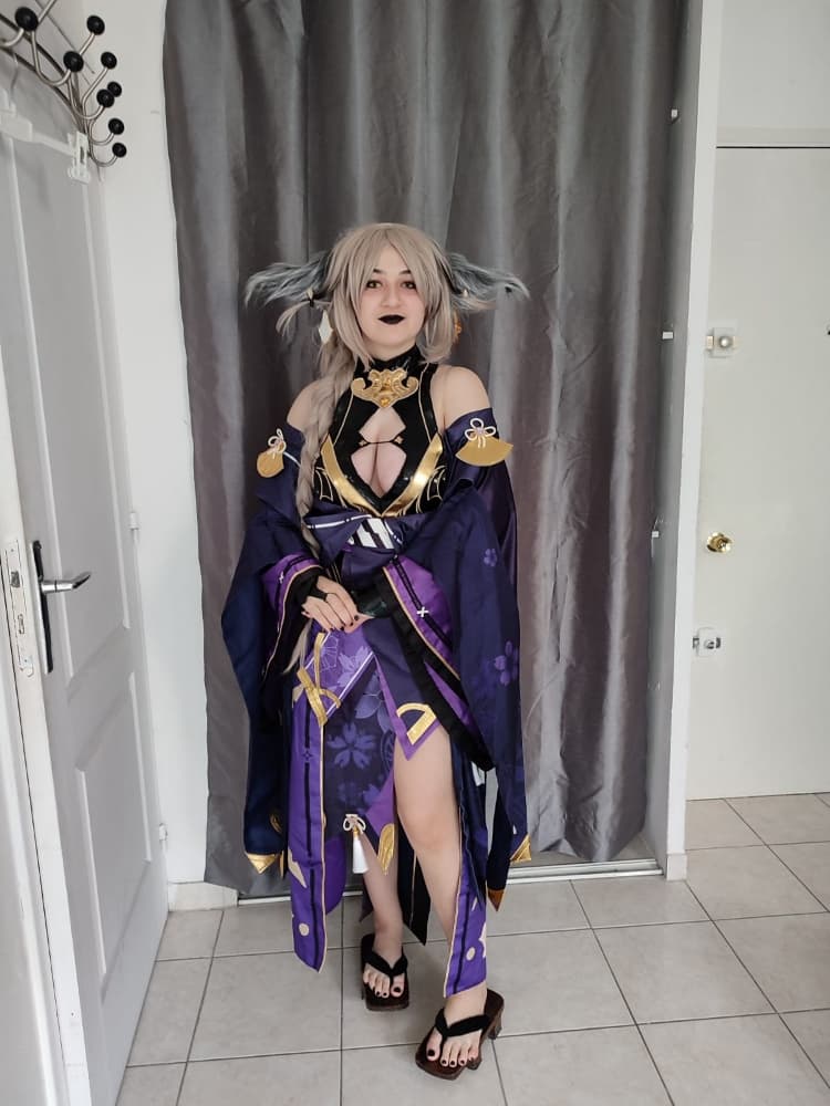 Yae Miko kimono