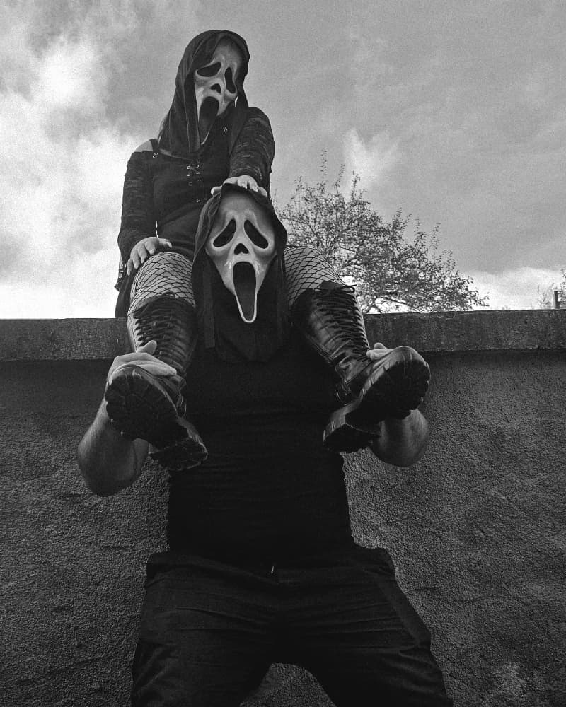 Ghostface Couple - Photo 6