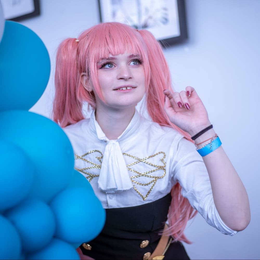 Hilda - Vannes - Fire Emblem cosplay photoshoot cover