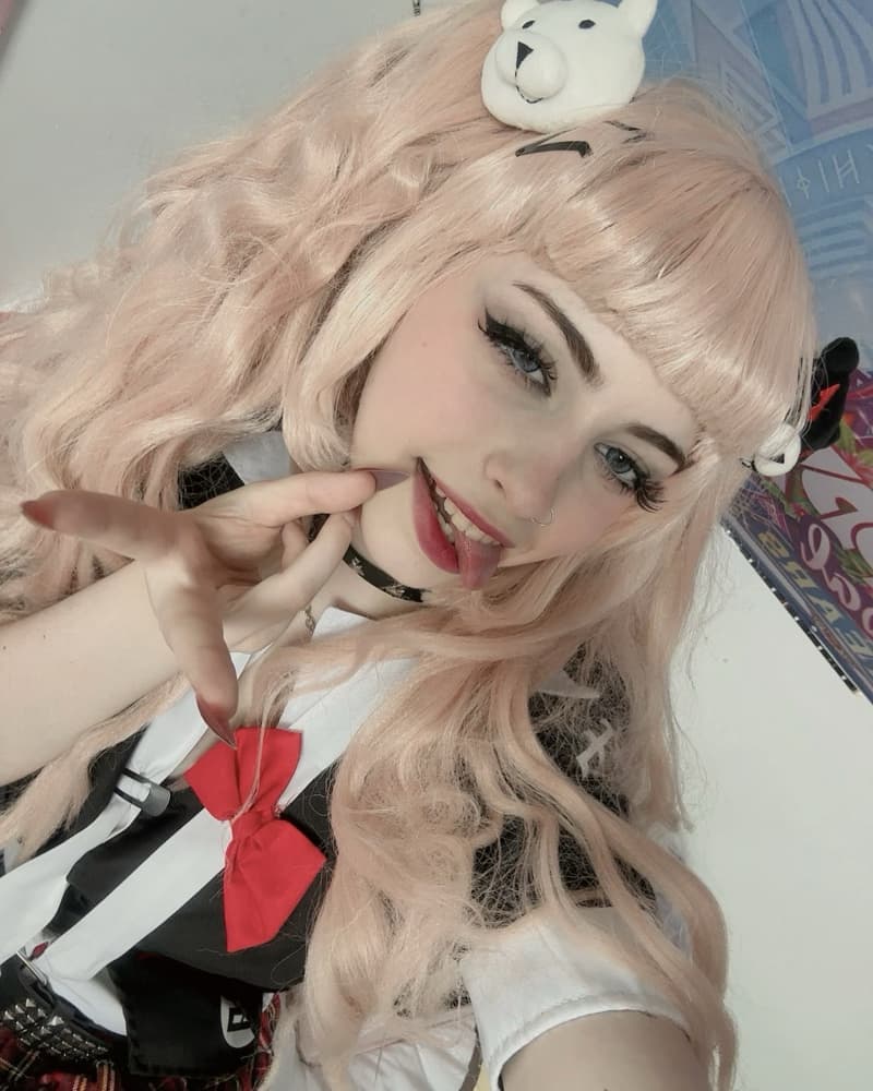 Junko Enoshima - Photo 2