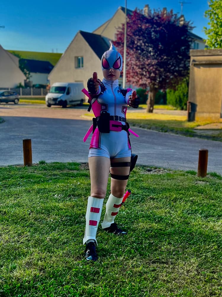 Gwenpool - Photo 2
