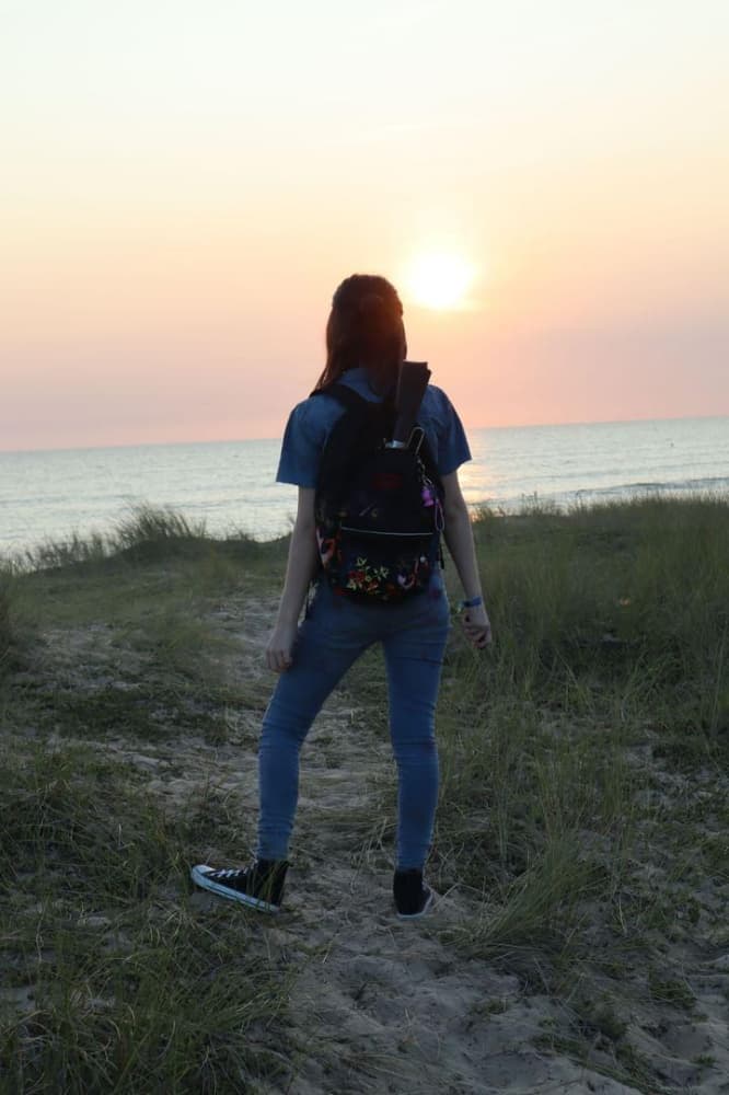 Ellie TLOU2 beach - Photo 2