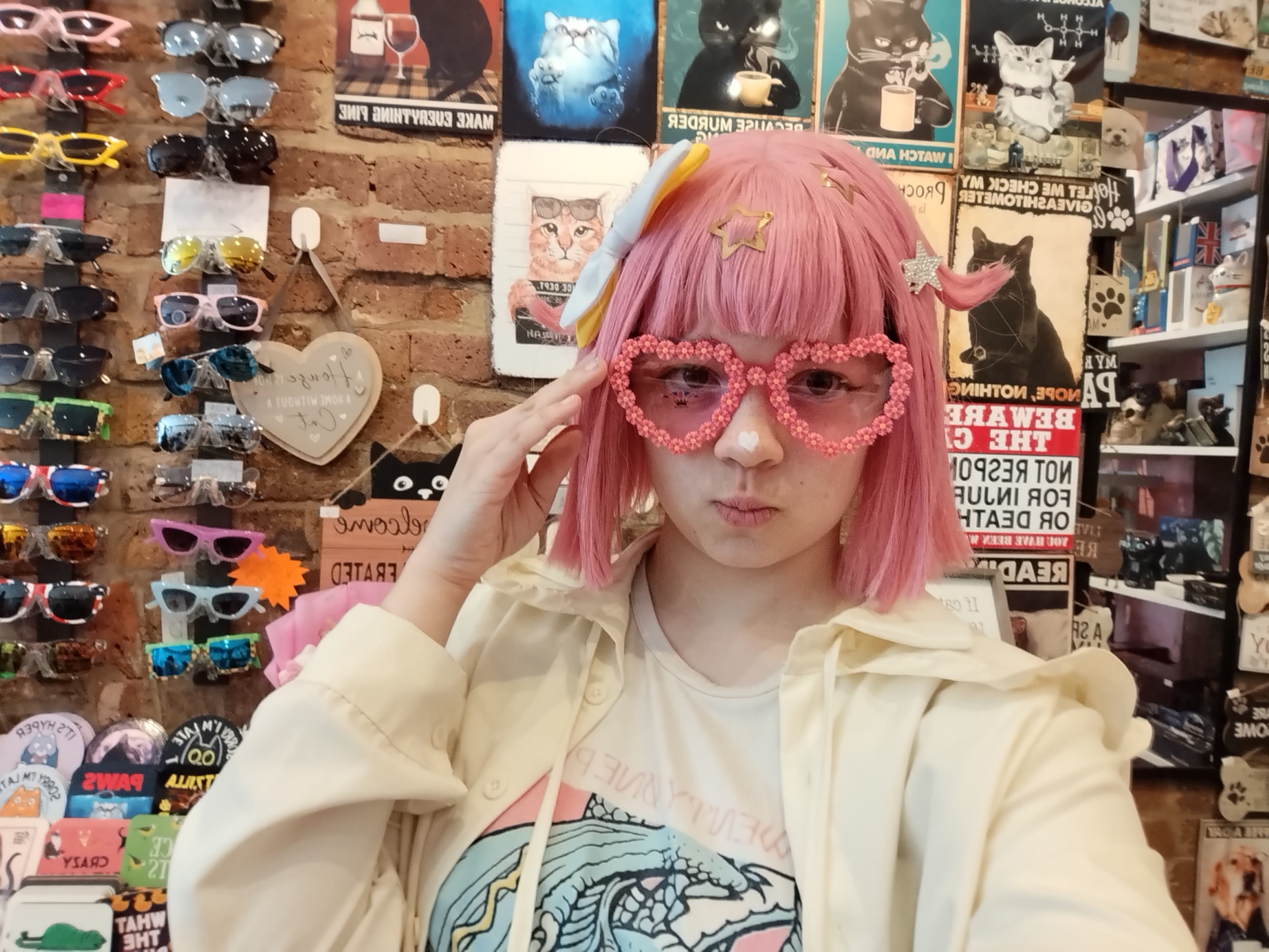 Emu 🩷🎉 - Photo 1