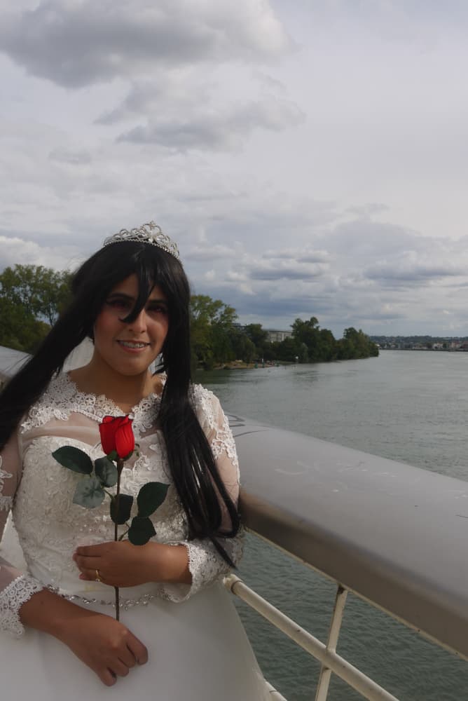 Yor Forger - Photo 4