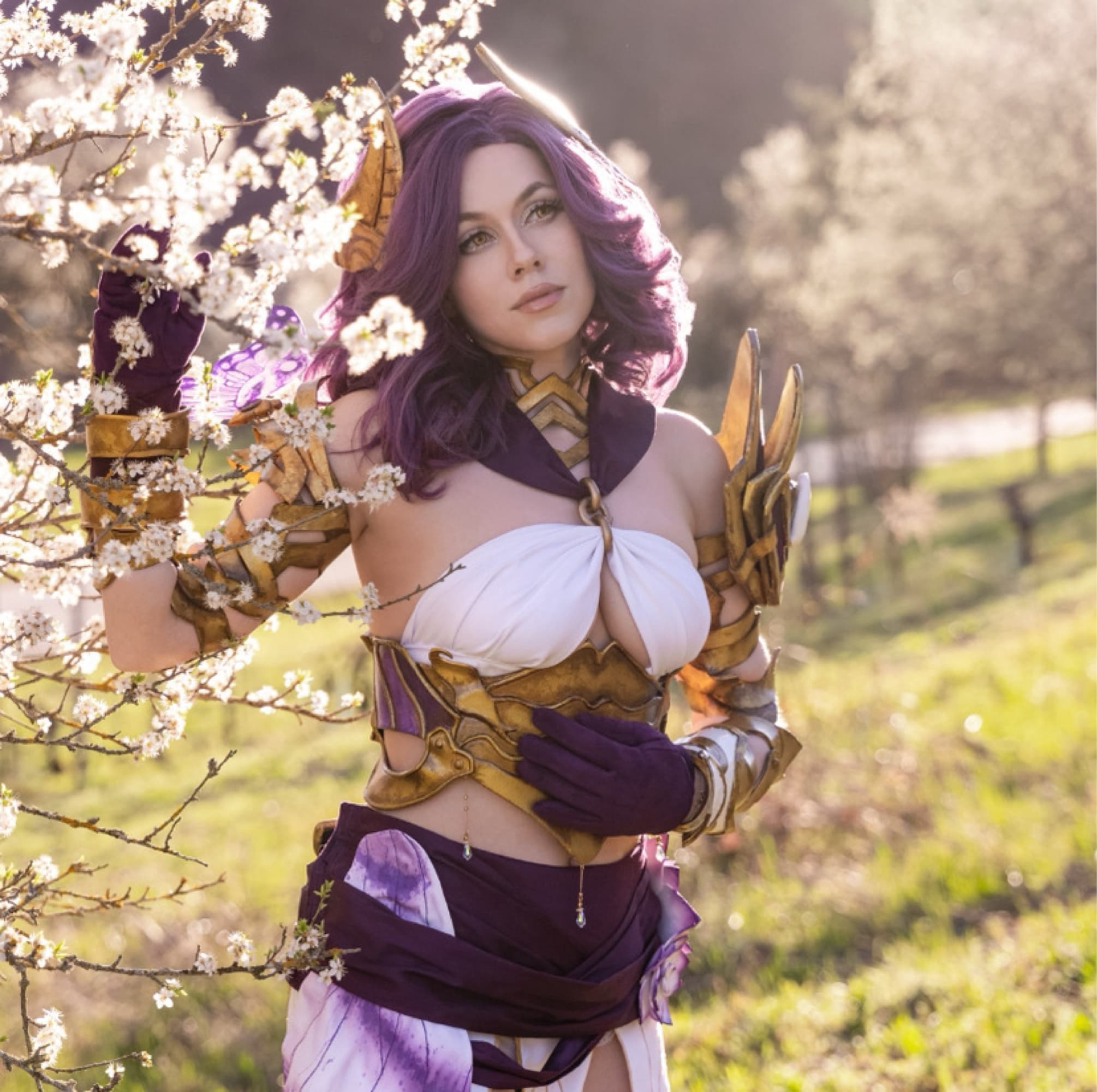 Carapace Armor cosplay photoshoot cover