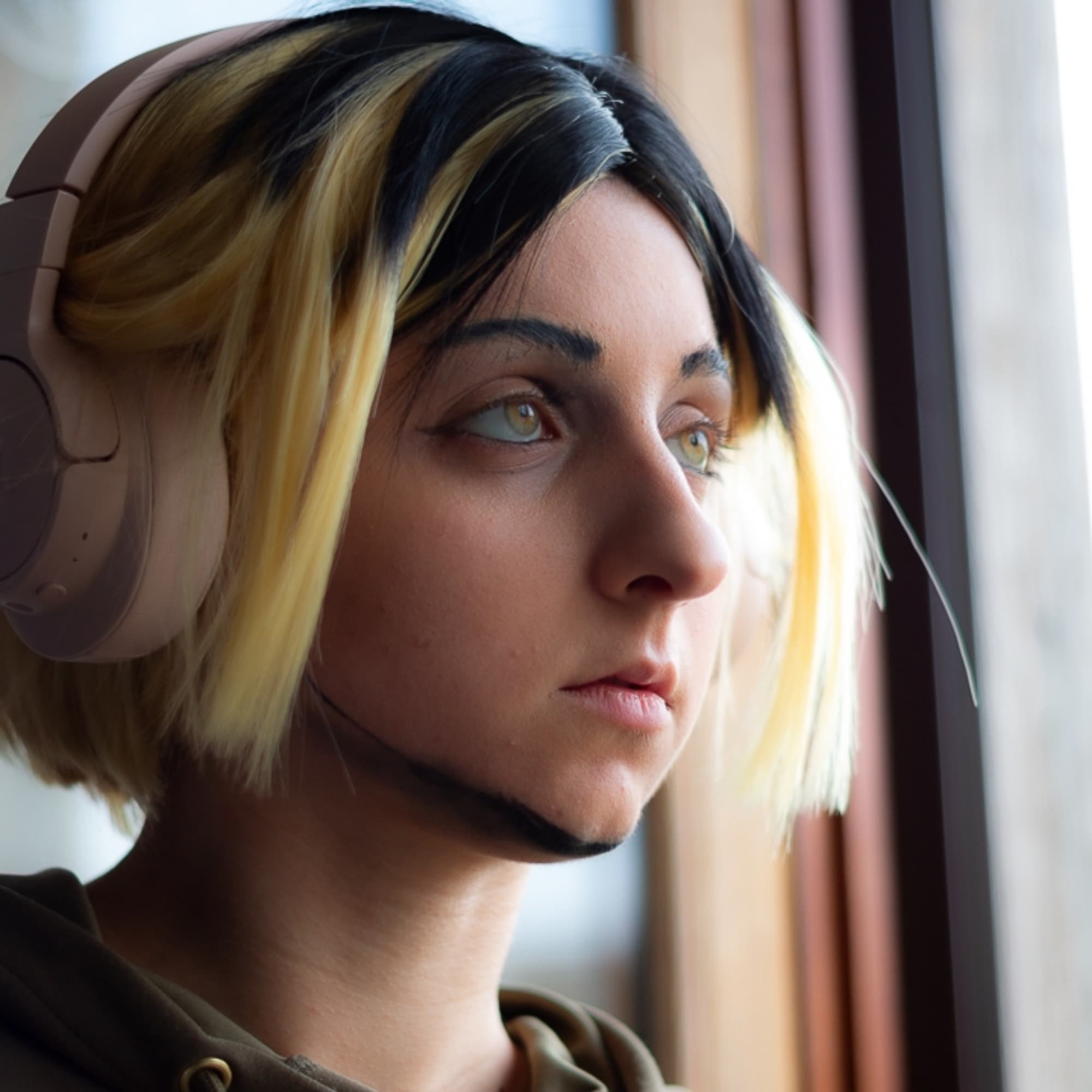 Kenma Kozume - Haikyu!! cosplay photoshoot cover