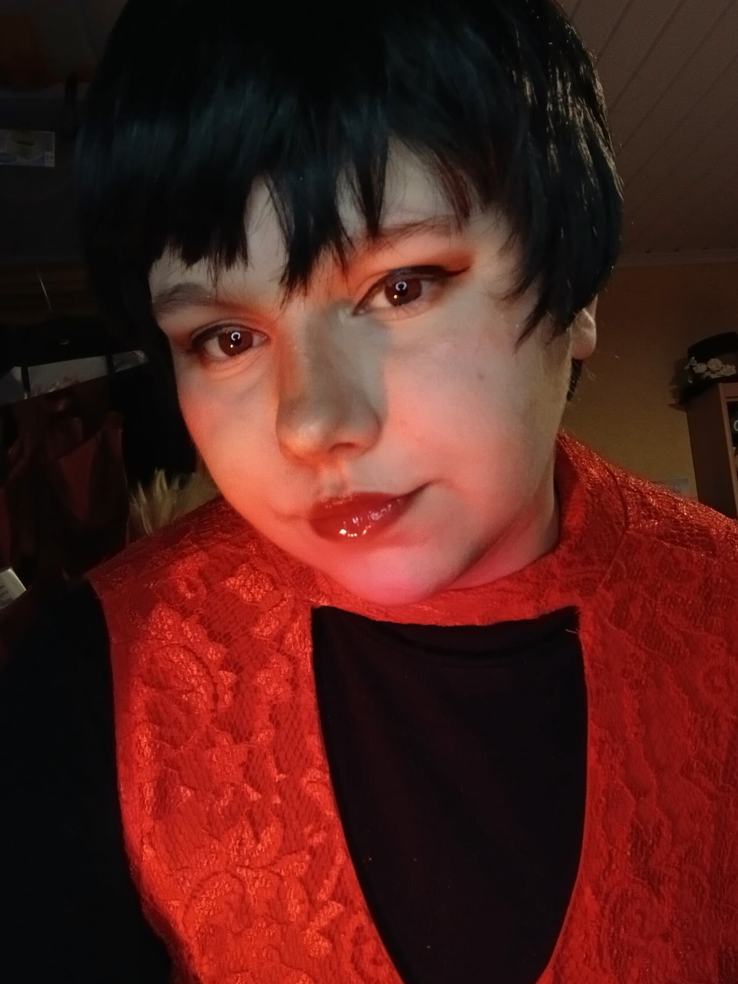 Ada wong at home - Photo 33