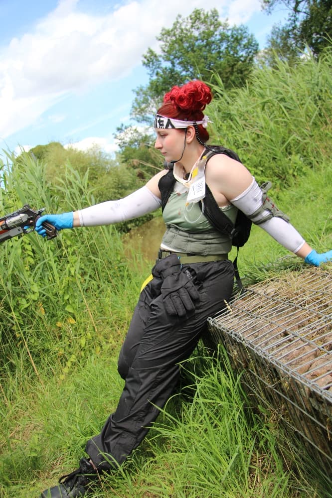 Lifeline (Apex) - Photo 3