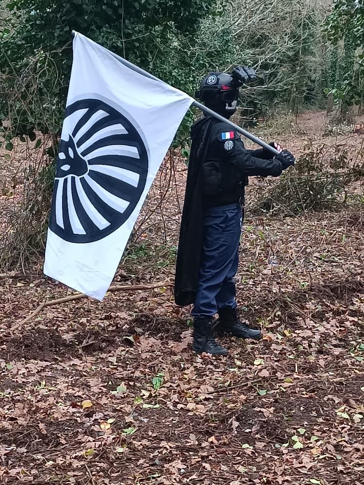 Epsilon-11 N°3 - Photo 12