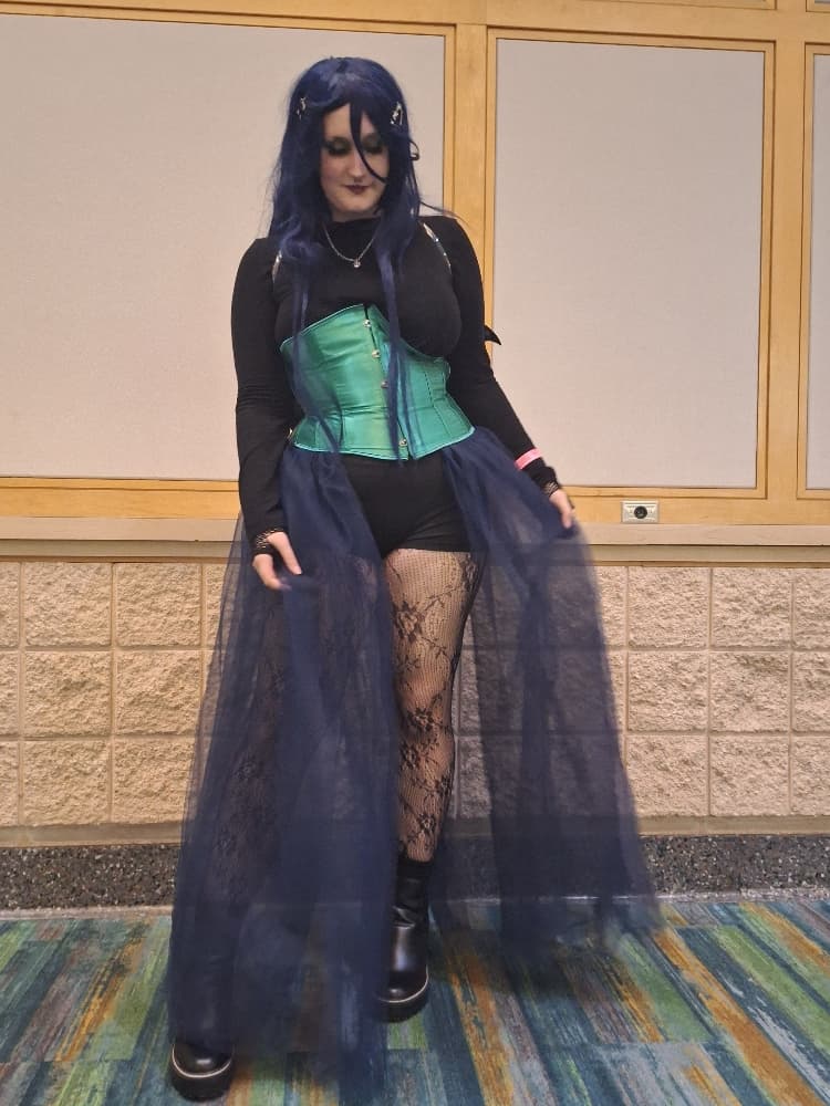 Queen Chrysalis - Photo 2