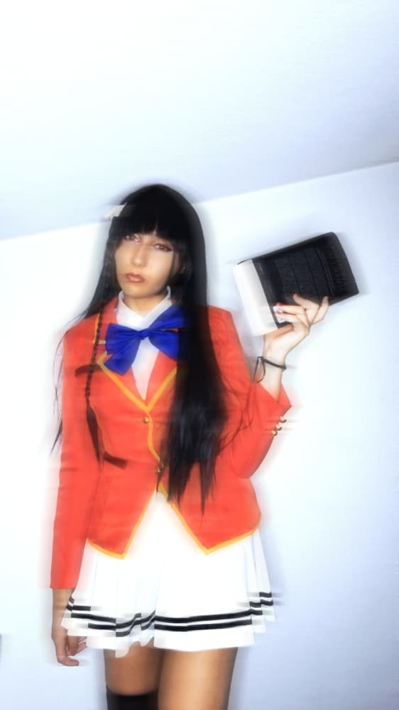 suzune Horikita  - Photo 3