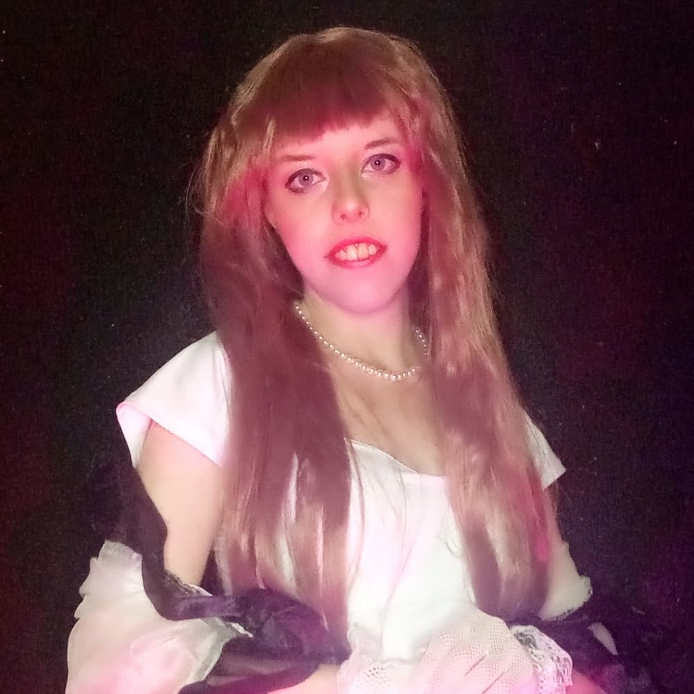 Reira Serizawa  - Nana cosplay photoshoot cover