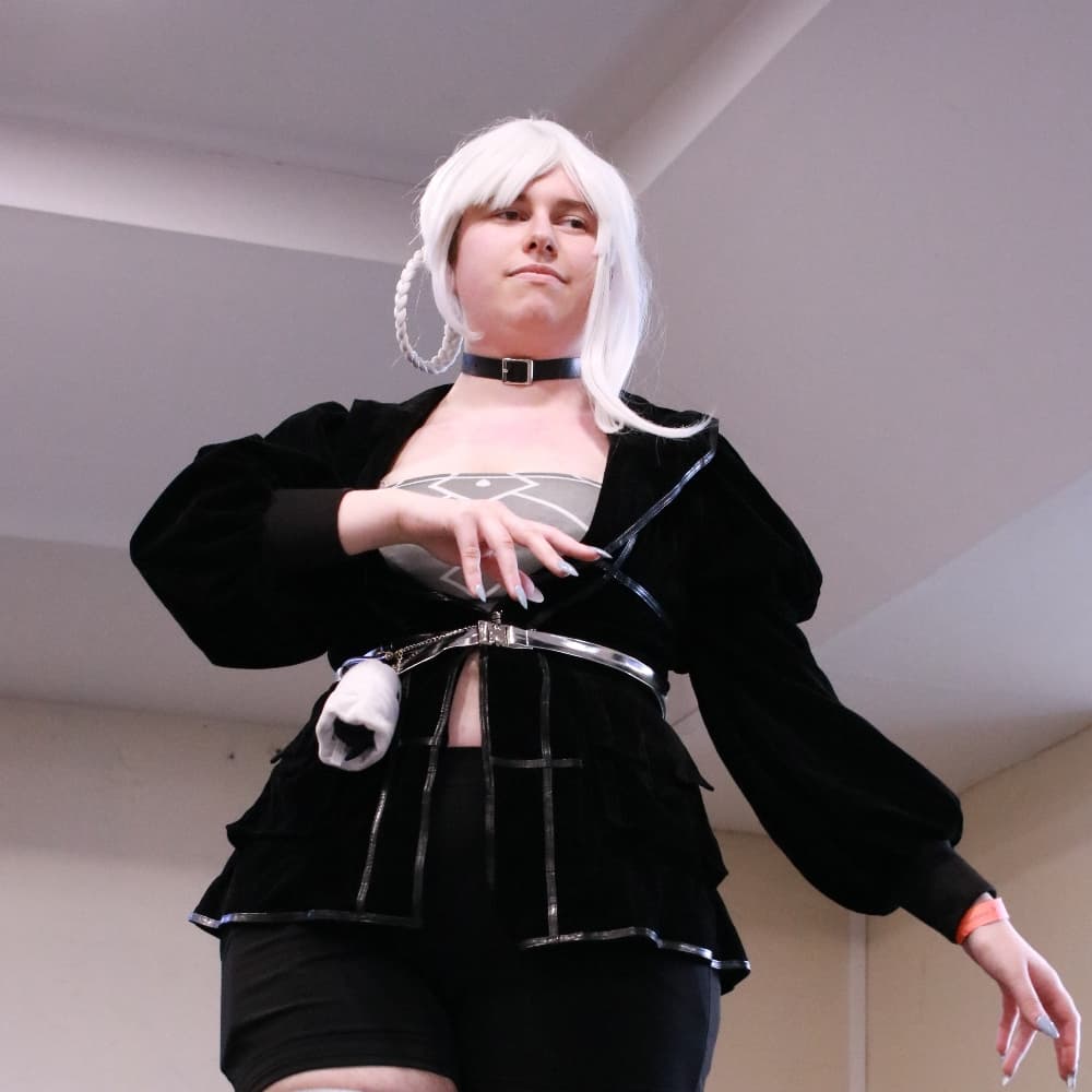 Kainé Y-con (scène) - NieR cosplay photoshoot cover